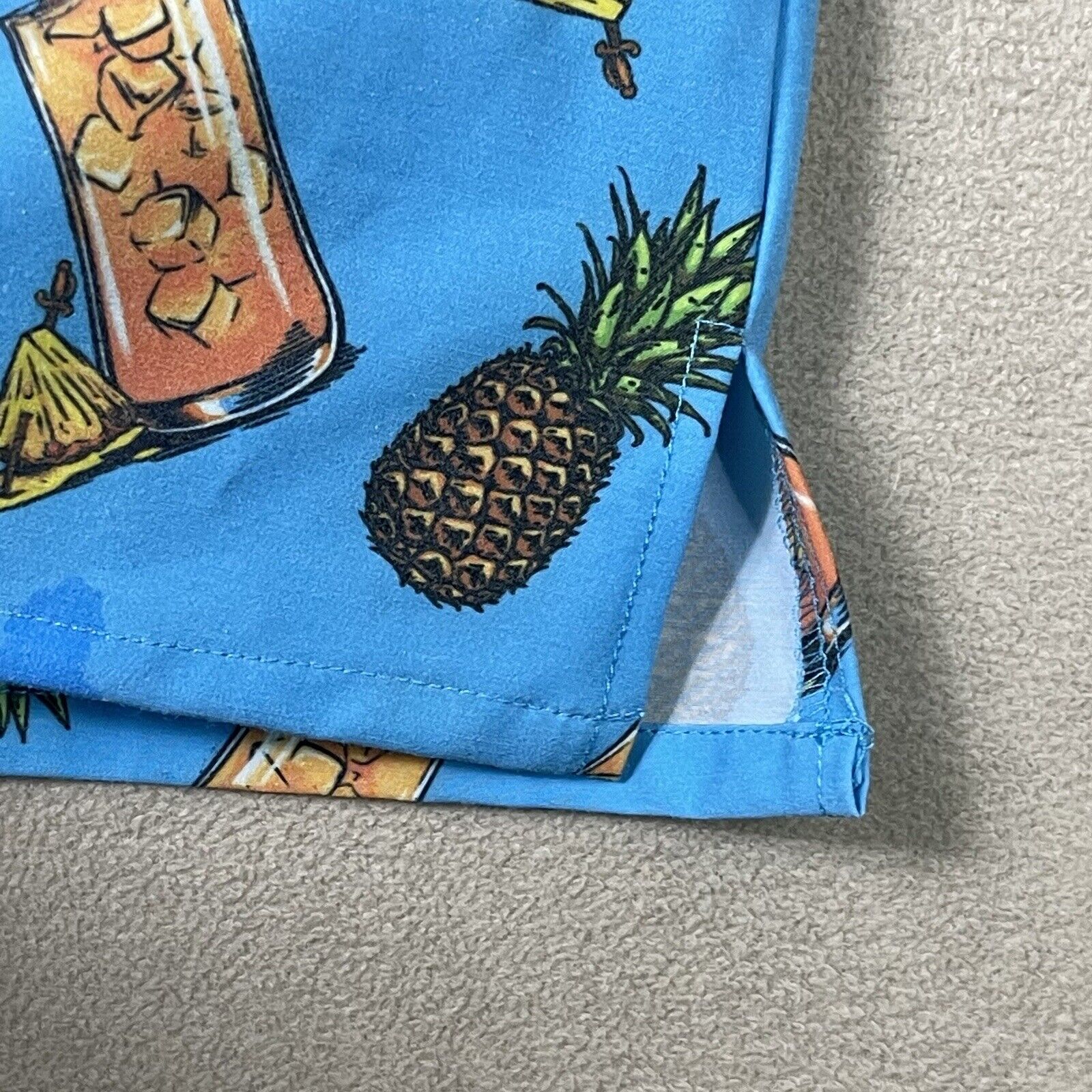 Shinesty Shirt Men Large Blue Captain Morgan Pineapple Hawaiian Adult Nwt — image 4 of 8